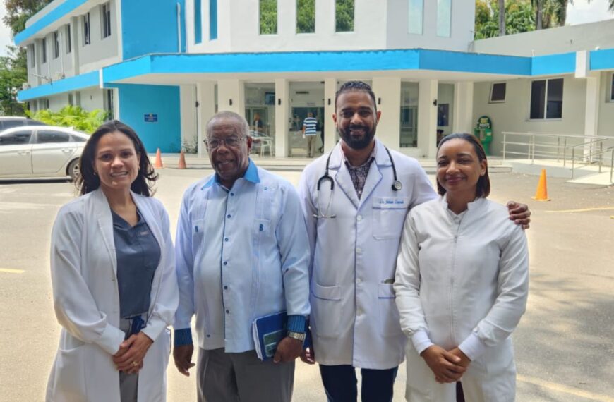 Hospital Infantil Dr. José Manuel Rodríguez Jimenes recibe visita de cortesía del director de la Escuela de Medicina de la UASD