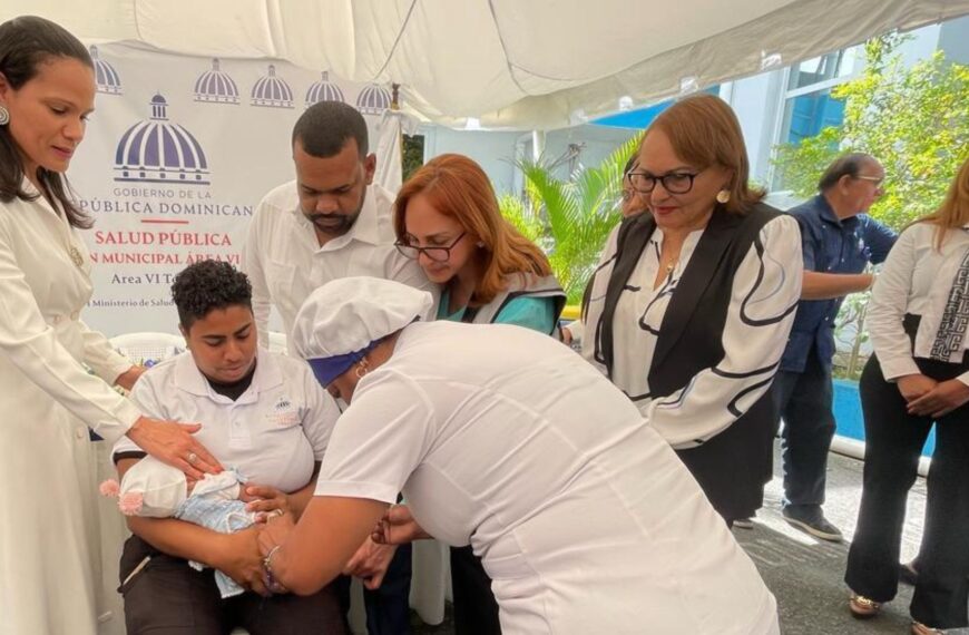 Hospital Infantil Dr. José Manuel Rodríguez Jimenes se une a la Semana de Vacunación en las Américas 2025