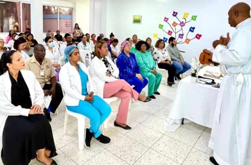 Hospital Infantil Dr. José Manuel Rodríguez Jimenes celebra su primera misa mensual