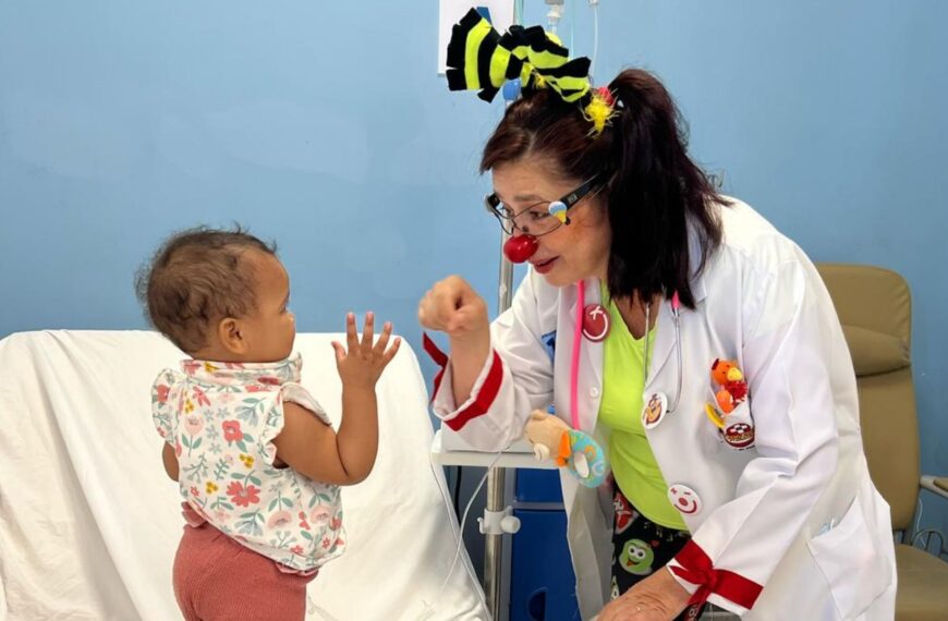 Hospital Infantil recibe visita de la Fundación Misión Felicidad para llevar alegría a los pacientes