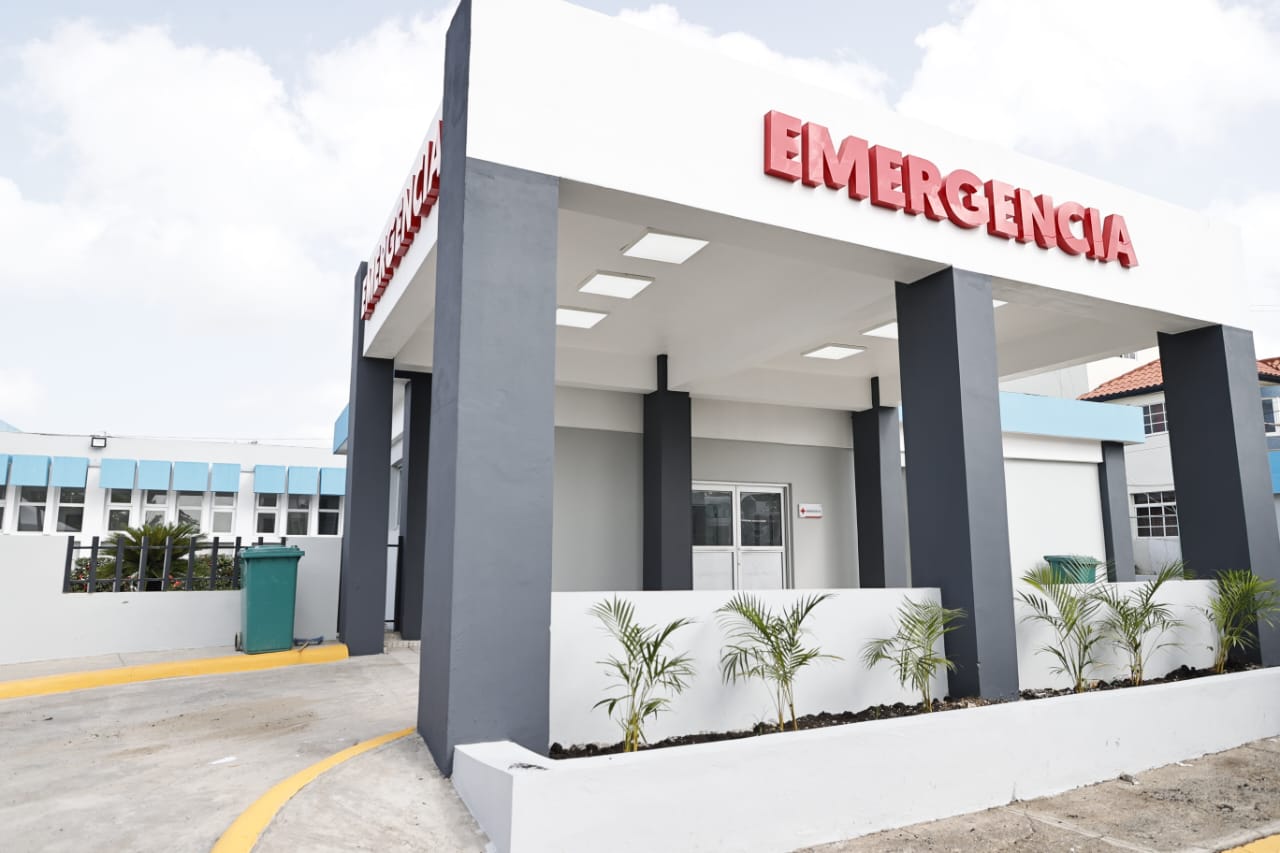 SNS refuerza hospitales ante efectos de onda tropical