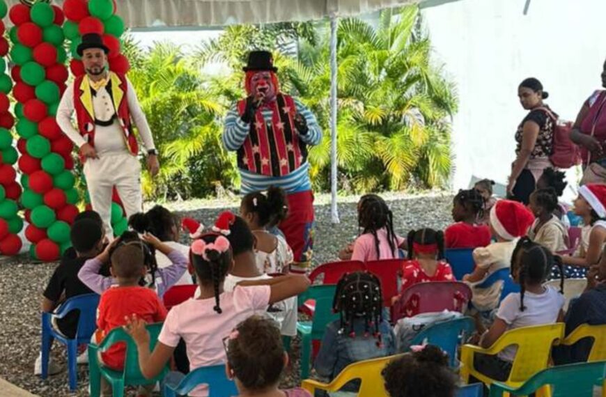 Residencia Médica de Pediatría del Hospital Infantil Dr. José Manuel Rodríguez celebra actividad infantil navideña