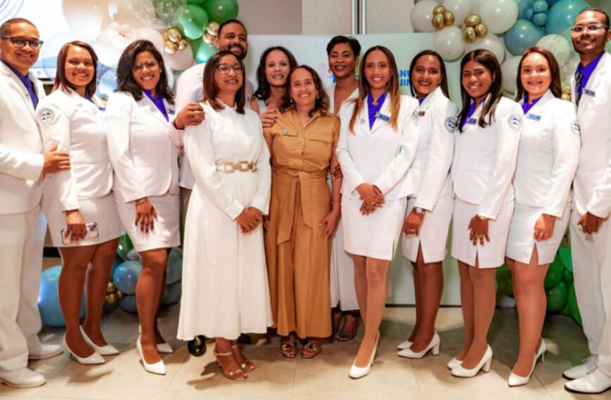 Hospital Infantil José Manuel Rodríguez Jimenes celebra cambio de placa de residentes y da la bienvenida a nueva promoción de Pediatría